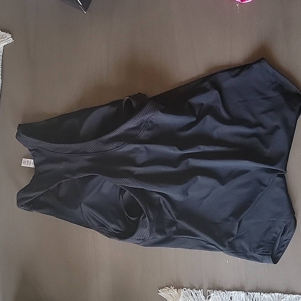 Tank top - Picture 3 of 3